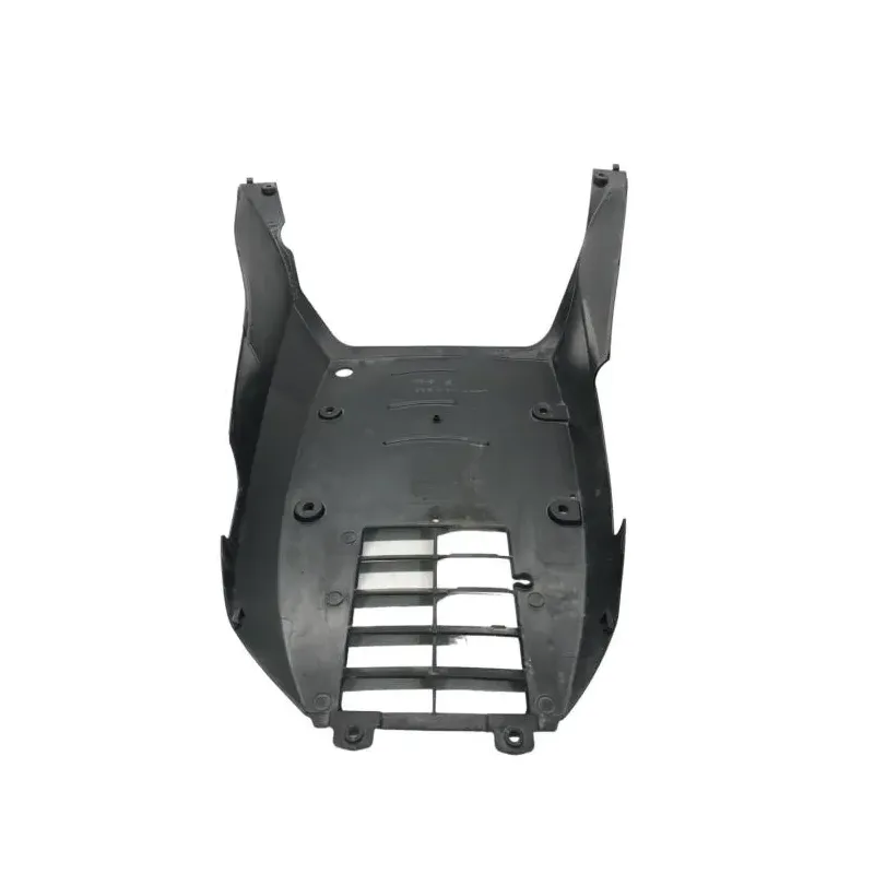 Cache carenage centrale sabot SUZUKI UH 125 2014-2020 BURGMAN