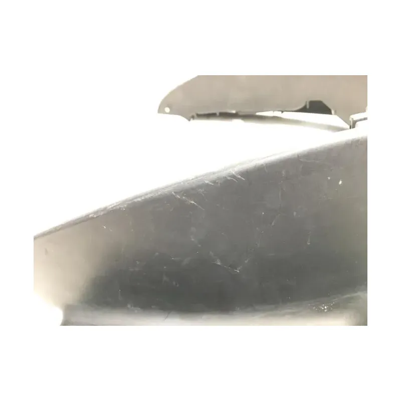 Cache carenage centrale marche pieds plancher YAMAHA YP 125 2003-2009 MAJESTY