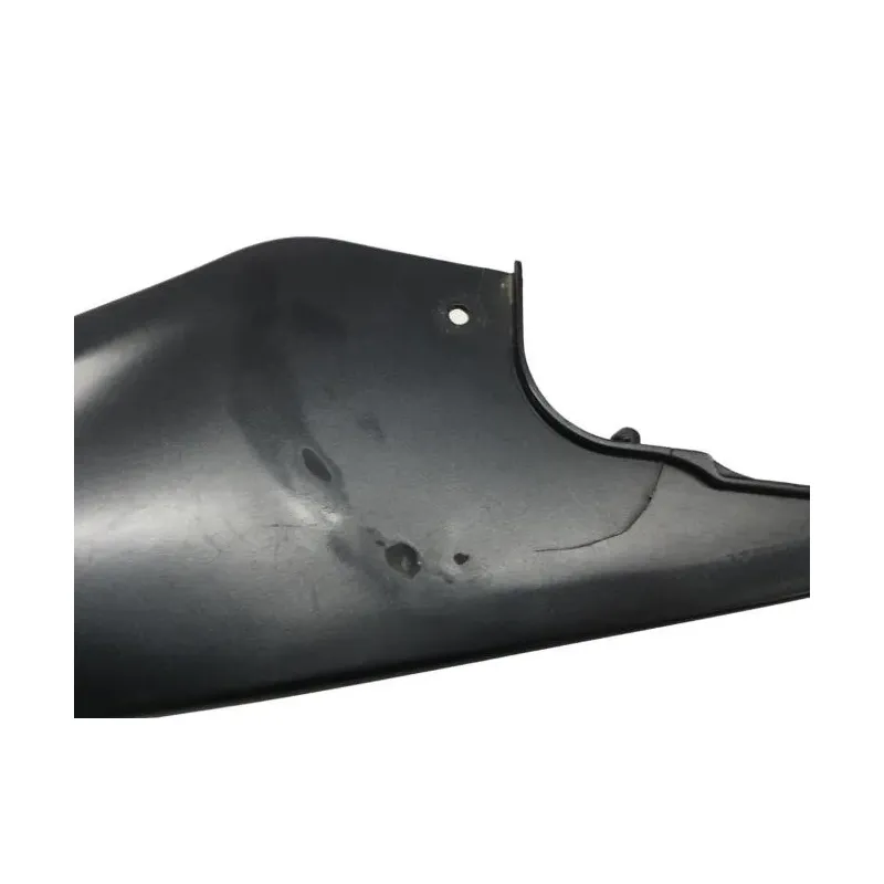 Cache carenage coque arriere droit SUZUKI GSXR 750 2006-2007