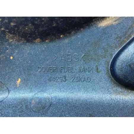 Cache reservoir gauche SUZUKI GSXS 125 2018-2020