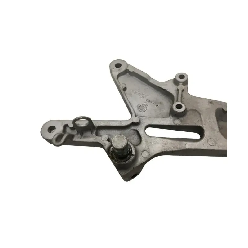 Platine avant droite HONDA CB 900 F 2002-2007 HORNET