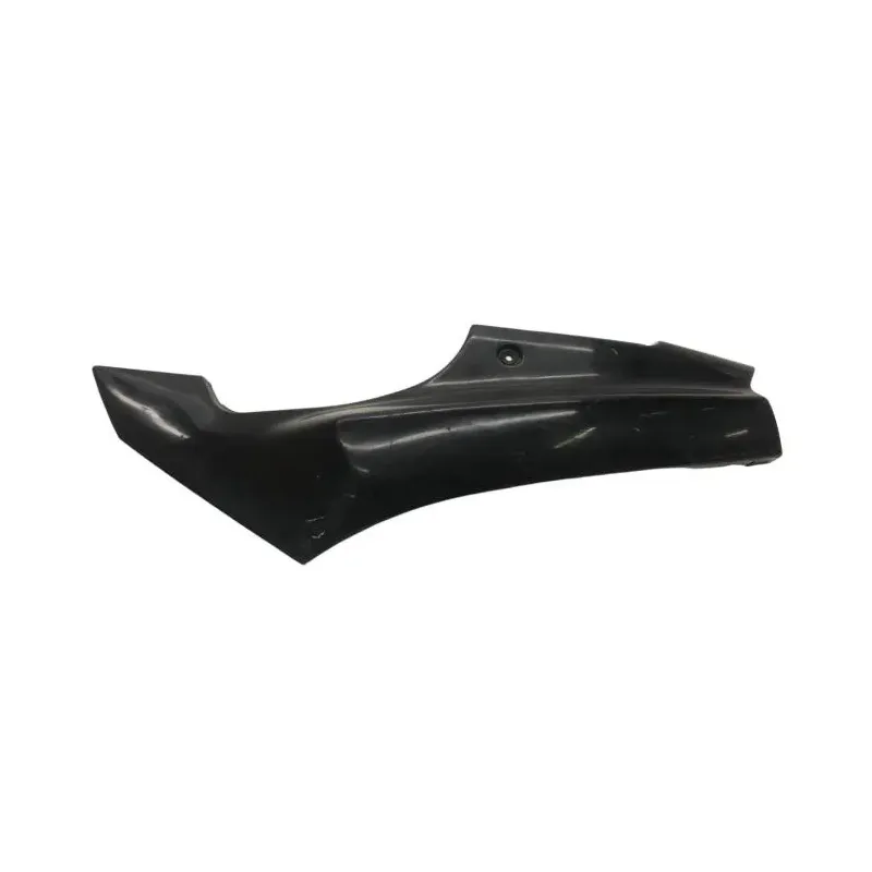 Cache carenage coque arriere gauche SUZUKI RG 125 F 1992-1996 GAMMA