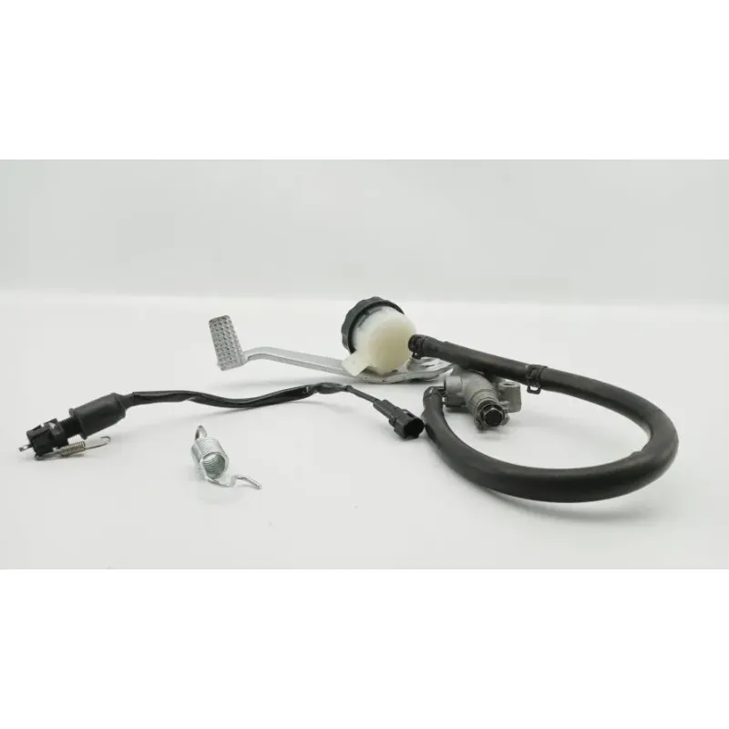 Maitre cylindre frein arriere KAWASAKI ER6 650 N 2009 - 2011