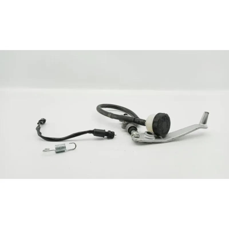 Maitre cylindre frein arriere KAWASAKI ER6 650 N 2009 - 2011