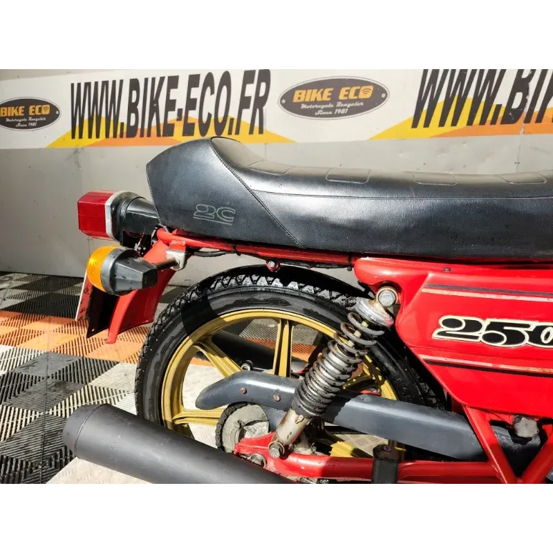 MOTO MORINI 250