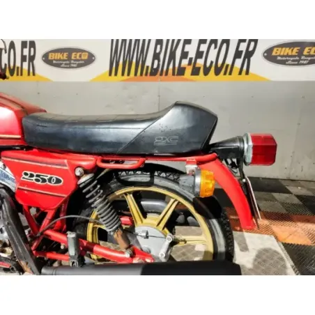 MOTO MORINI 250