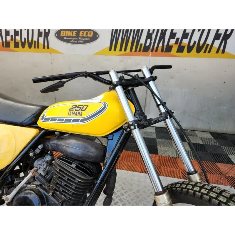YAMAHA YZ 250