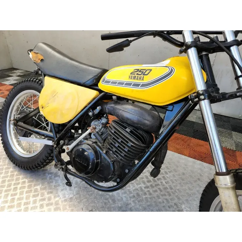 YAMAHA YZ 250