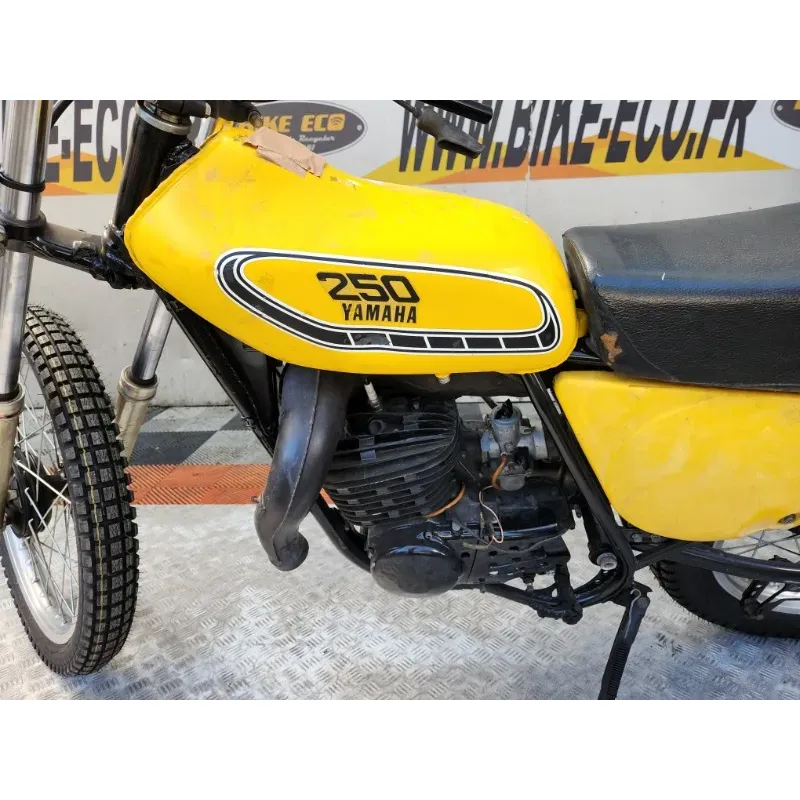 YAMAHA YZ 250