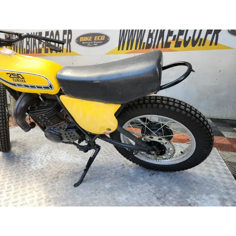 YAMAHA YZ 250