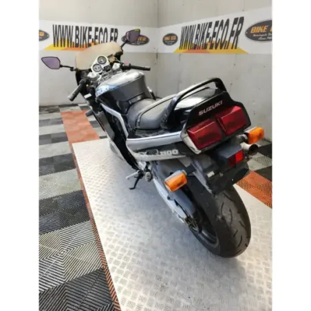 SUZUKI GSX-R 1100