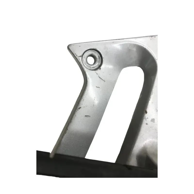 Platine et repose pieds arriere droit YAMAHA FJR 1300 2001-2002