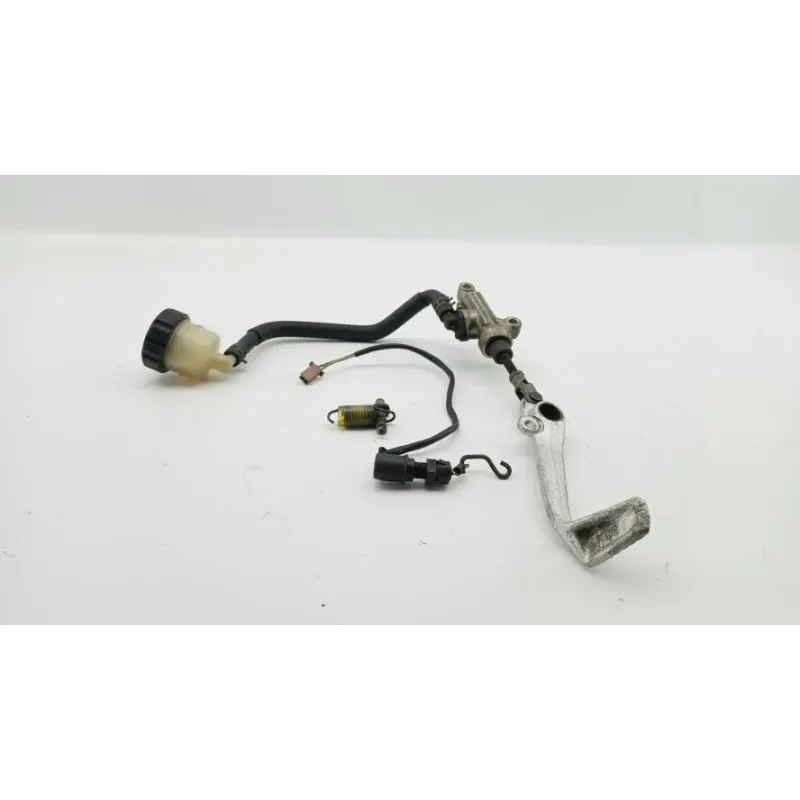 Maitre cylindre frein arriere YAMAHA FZR 1000 1991 - 1992