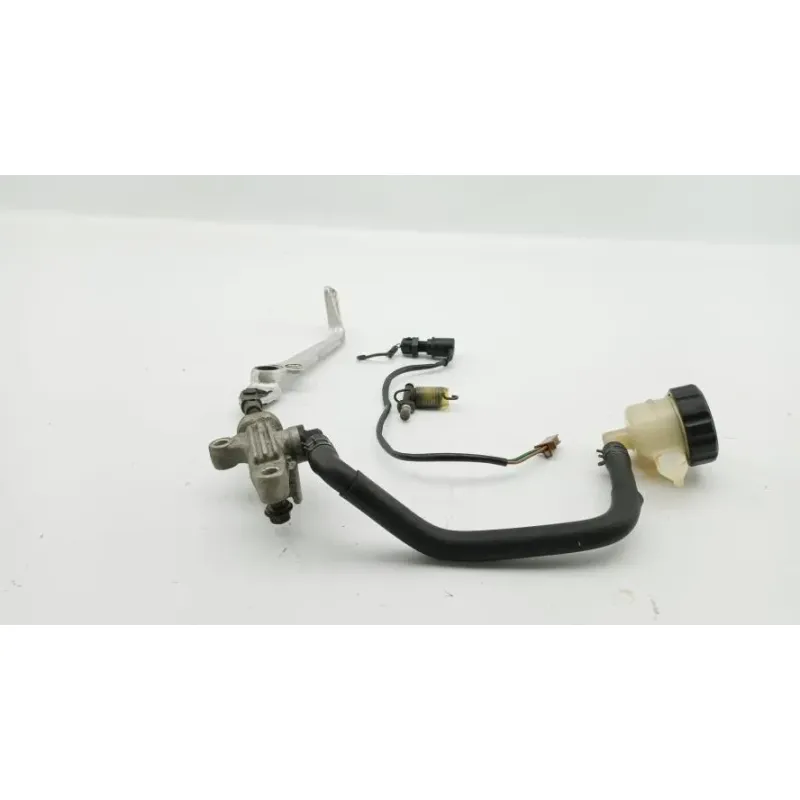 Maitre cylindre frein arriere YAMAHA FZR 1000 1991 - 1992