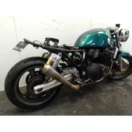 SUZUKI GSX INAZUMA 750 .