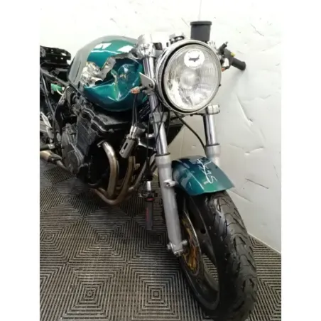 SUZUKI GSX INAZUMA 750 .