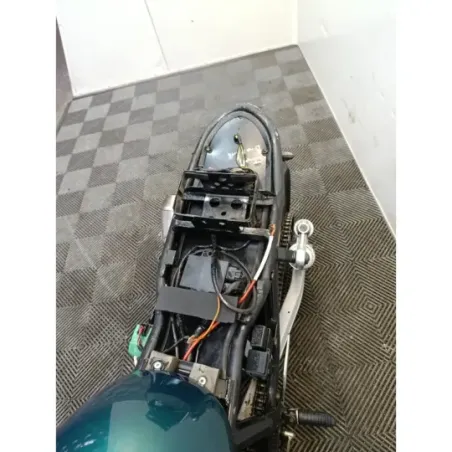 SUZUKI GSX INAZUMA 750 .