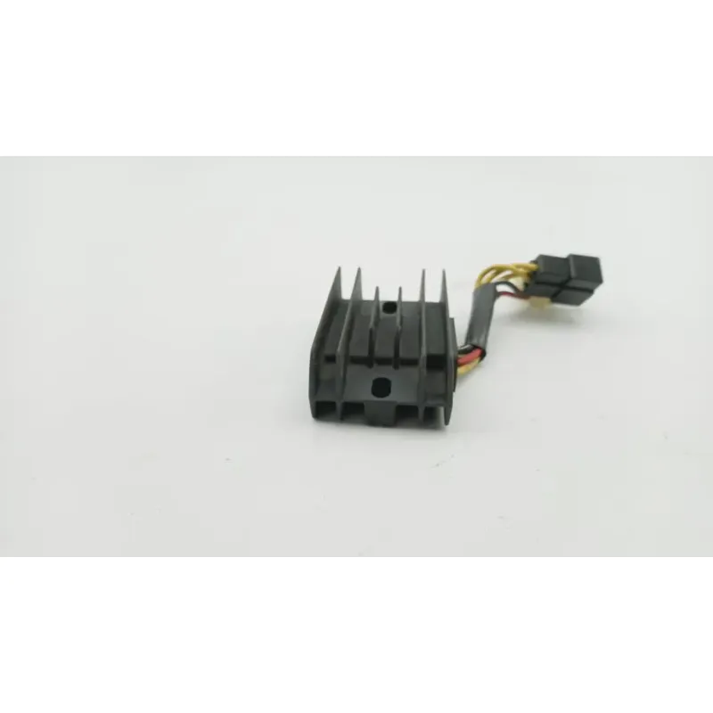 Regulateur charge batterie SUZUKI GN 125 1983 - 2002