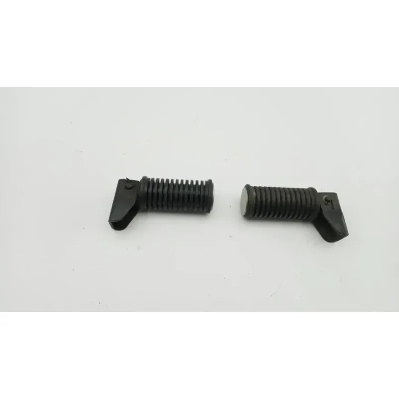 Repose pieds arriere droit SUZUKI GN 125 1983 - 2002