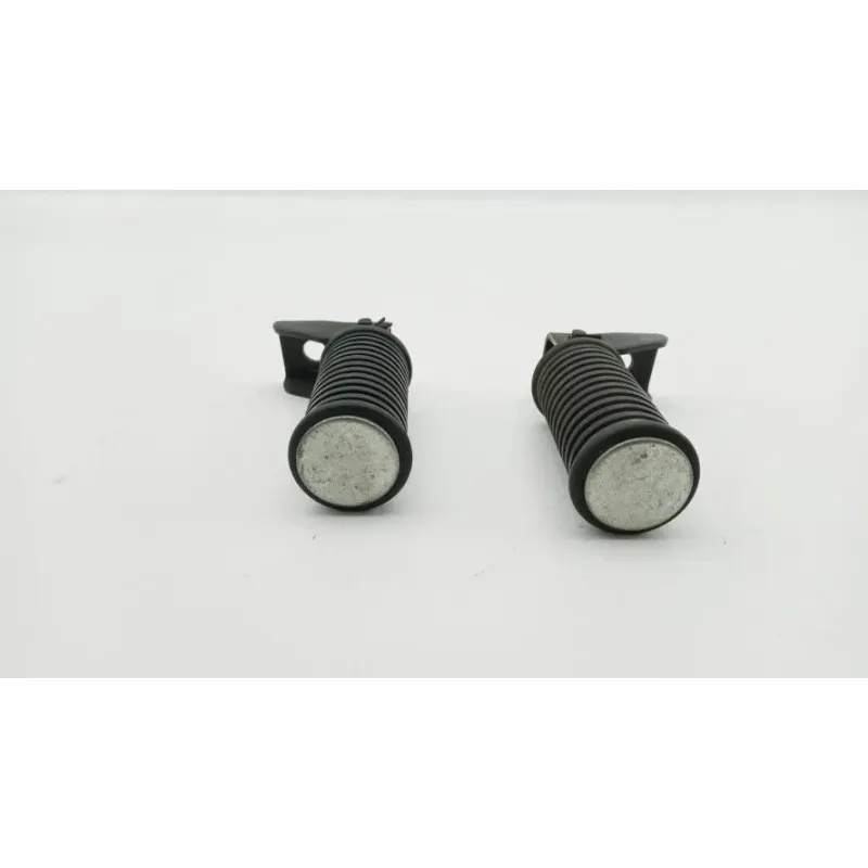 Repose pieds arriere droit SUZUKI GN 125 1983 - 2002