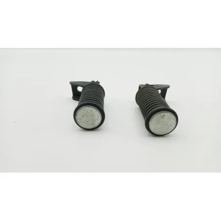 Repose pieds arriere droit SUZUKI GN 125 1983 - 2002