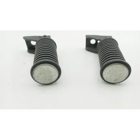 Repose pieds arriere droit SUZUKI GN 125 1983 - 2002
