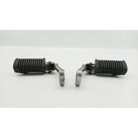 Repose pieds avant droit SUZUKI GN 125 1983 - 2002