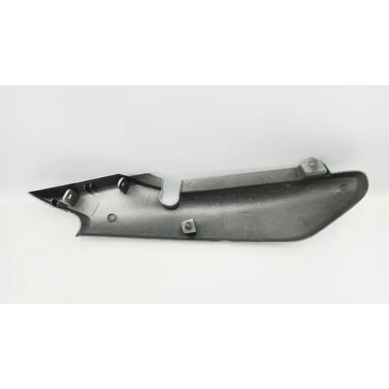 Coque arriere gauche YAMAHA YBR 125 2005 - 2006
