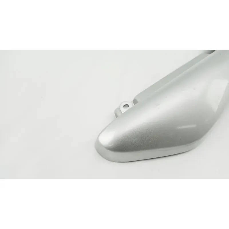 Coque arriere gauche YAMAHA YBR 125 2005 - 2006