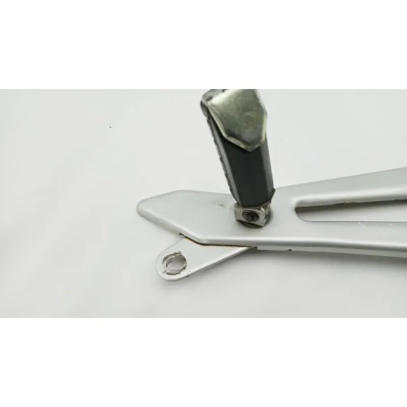Platine arriere gauche YAMAHA YBR 125 2005 - 2006