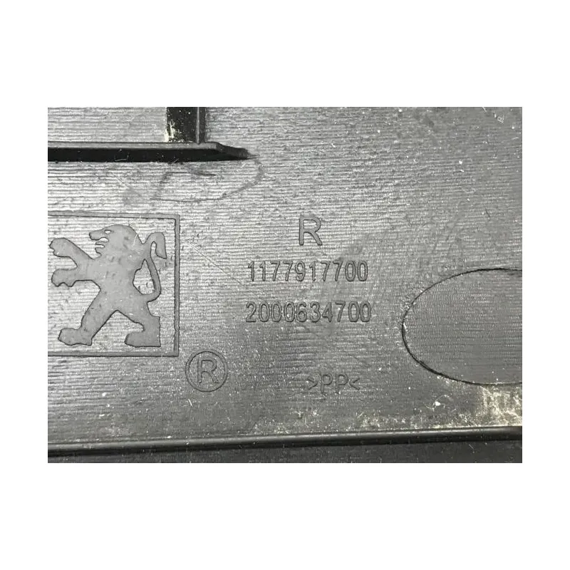 Carenage tablier plancher PEUGEOT STREET ZONE 50 2019-2021 2T