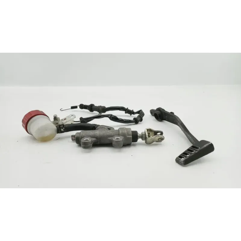 Maitre cylindre frein arriere HONDA CBR 125 R 2011 - 2016
