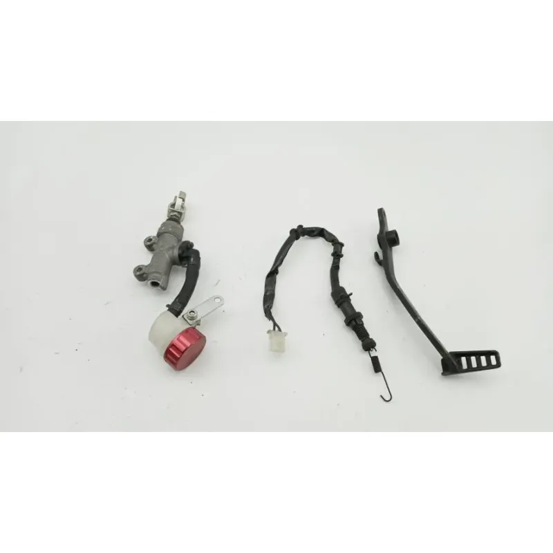 Maitre cylindre frein arriere HONDA CBR 125 R 2011 - 2016