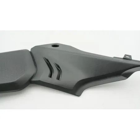 Demi flanc selle droit HONDA CBR 650 R ABS 2019 - 2020