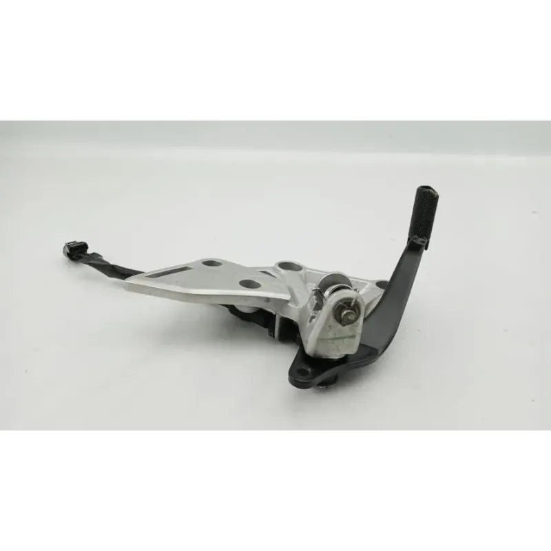 Platine avant droite HONDA CBR 650 R ABS 2019 - 2020