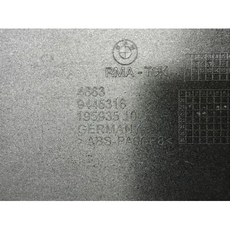 Cache carenage sous selle gauche BMW CE 04 2021-2024