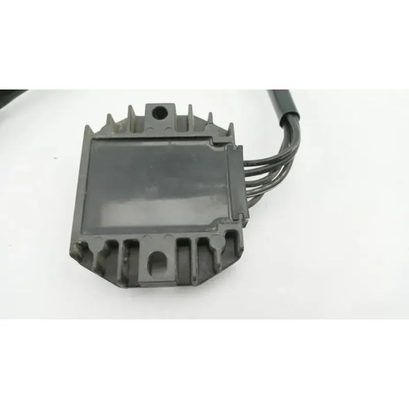 Regulateur charge batterie SUZUKI GS 500 2003 - 2006