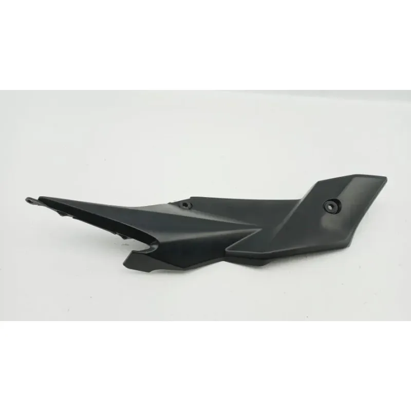 Demi flanc selle droit SUZUKI GSR 750 2011 - 2016