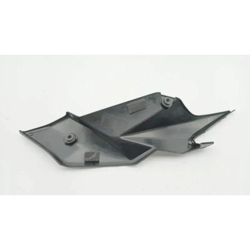 Demi flanc selle droit SUZUKI GSR 750 2011 - 2016