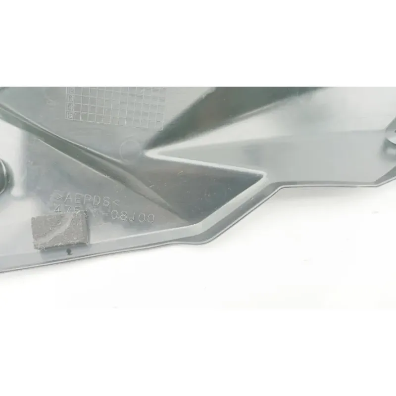 Demi flanc selle droit SUZUKI GSR 750 2011 - 2016