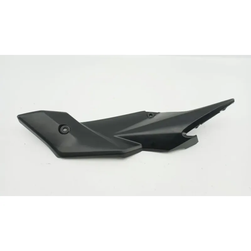 Demi flanc selle gauche SUZUKI GSR 750 2011 - 2016