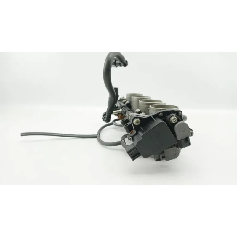 Rampe d'injection SUZUKI GSR 750 2011 - 2016
