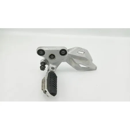 Platine avant gauche SUZUKI GSR 750 2011 - 2016