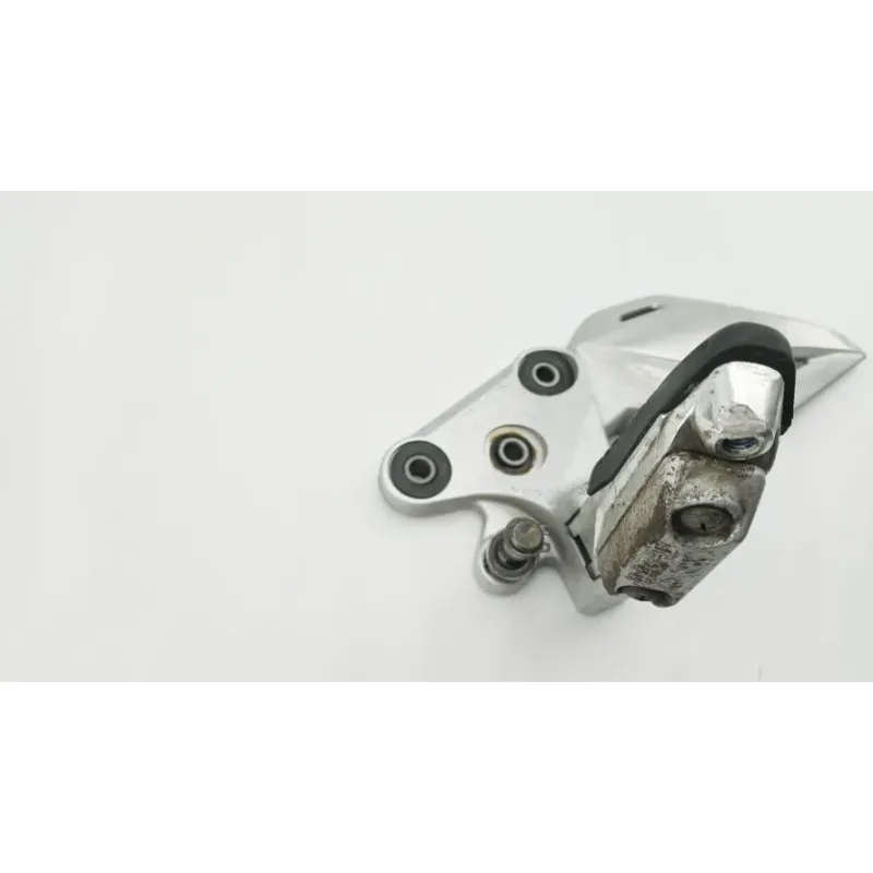 Platine avant gauche SUZUKI GSR 750 2011 - 2016