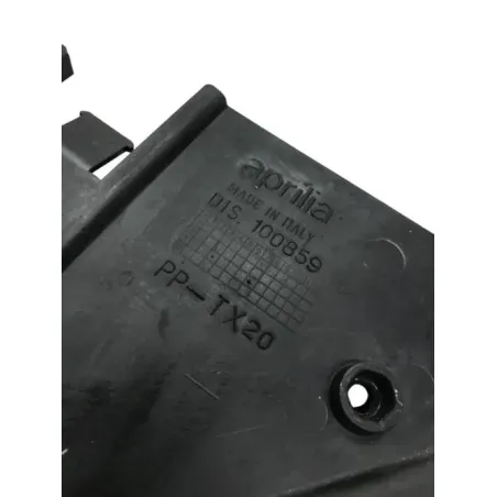 Cache sous selle APRILIA MOTO 6.5 650 1995-2001 STARCK