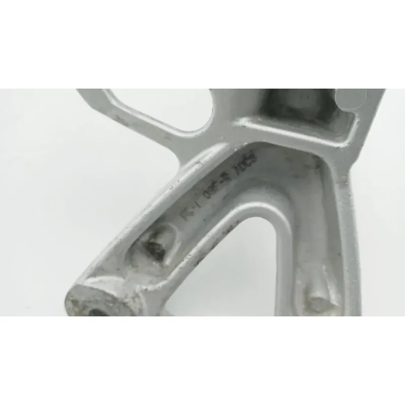 Platine arriere gauche SUZUKI GSXF 750 1998 - 2007