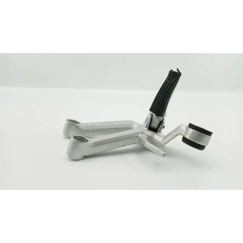 Platine arriere droite SUZUKI SV 1000 2003 - 2005