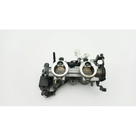 Rampe d'injection KAWASAKI KLE 650 VERSYS 2010 - 2014