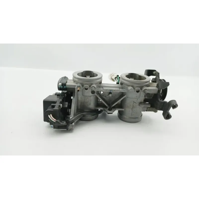 Rampe d'injection KAWASAKI KLE 650 VERSYS 2010 - 2014