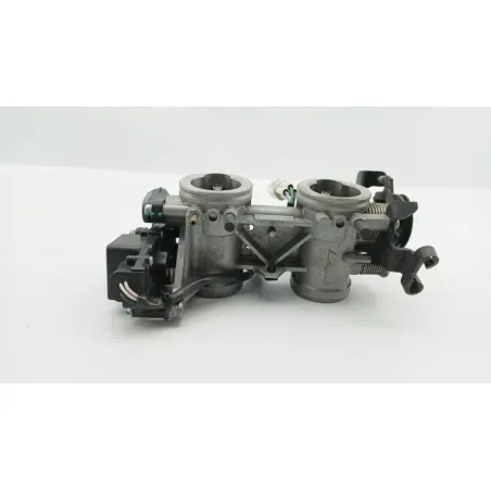 Rampe d'injection KAWASAKI KLE 650 VERSYS 2010 - 2014